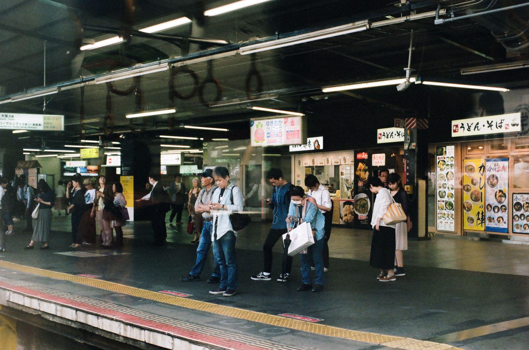 【公共交通機関による通勤手段がない時間帯は？】